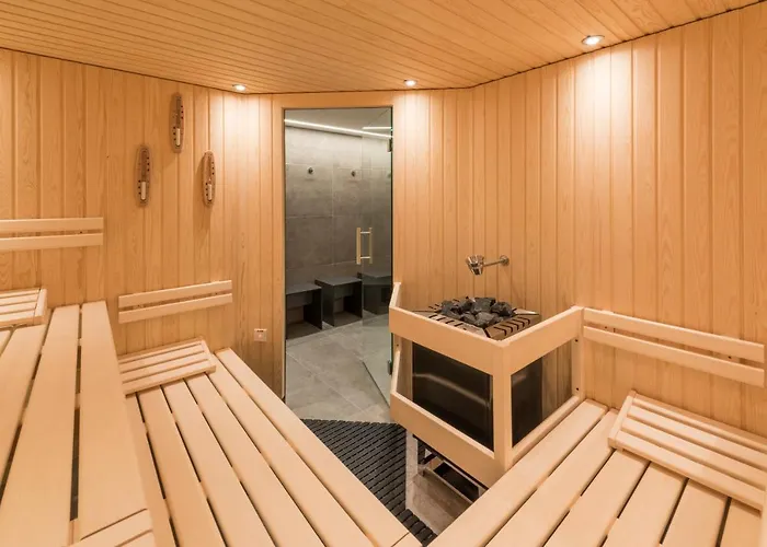 Sternwarte By Randolins 3* St. Moritz