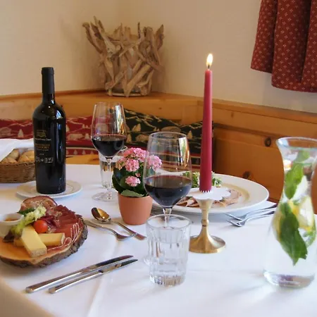 Sternwarte By Randolins Bed and Breakfast